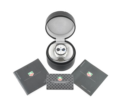 Lot 2301 - Tag Heuer: A Stainless Steel Automatic...