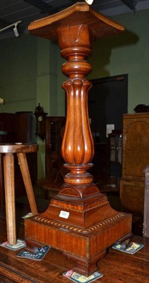 Lot 533 - 20th century inlaid mahogany pedestal