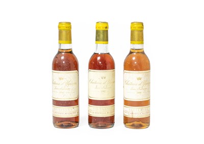 Lot 3028 - Château d'Yquem Lur Saluces 1990, Sauternes...