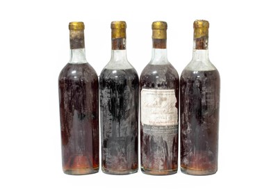 Lot Château d'Yquem Lur Saluces 1945 Sauternes...