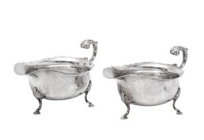Lot 2225 - A Pair of Elizabeth II Silver Sauceboats