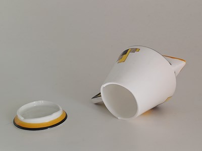 Lot 570 - Eric Slater for Shelley: A Mode Shaped Yellow...