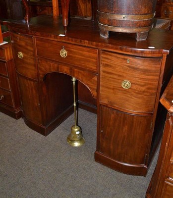 Lot 618 - A mahogany sideboard