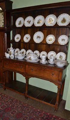 Lot 640 - An oak dresser