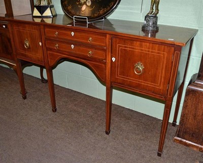 Lot 642 - An inlaid mahogany sideboard