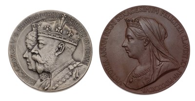 Lot 495 - Victoria, Diamond Jubilee Medal 1897, in...