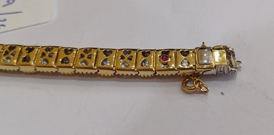 Lot 2001 - An 18 Carat Bi-Colour Gold Appassionata...