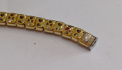 Lot 2001 - An 18 Carat Bi-Colour Gold Appassionata...