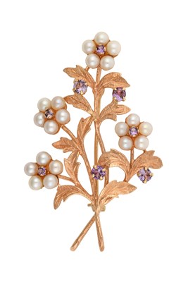 Lot 2319 - A 9 Carat Gold Amethyst and Cultured Pearl...