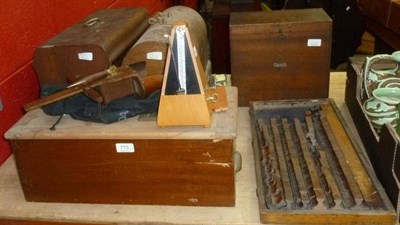 Lot 713 - Quantity of sewing machines etc