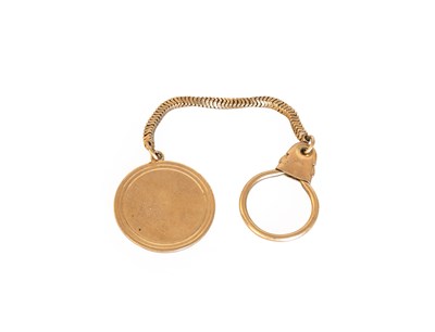 Lot 625 - A 9 Carat Gold Keyring, the circular plaque...