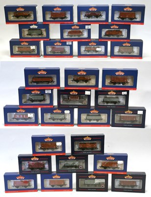 Lot 3189 - Bachmann OO Gauge Wagons