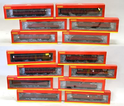 Lot 3208 - Hornby (China) OO Gauge BR(E) Coaches