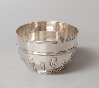 Lot 35 - A Victorian Silver Bowl, by Daniel and John...