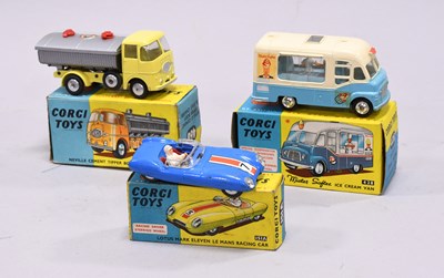 Lot 3350 - Corgi 428 Mister Softee Ice Cream Van