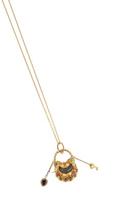 Lot 2141 - A Georgian 'Regard' Locket on Chain the yellow...