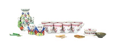 Lot 147 - A Chinese Porcelain Figural Wall Pocket, 19th...