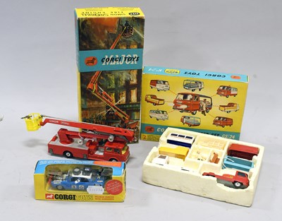 Lot 3355 - Corgi Gift Set 24 Constructor Set