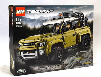 Lot 3319 - Lego Technic 42110 Land Rover Defender