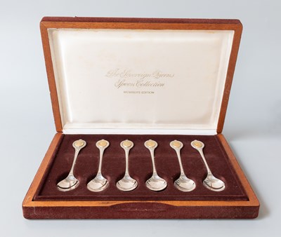 Lot 86 - A Cased Set of Six Elizabeth II 'Sovereign...