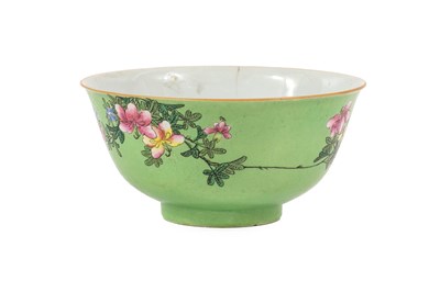 Lot 113 - A Chinese Porcelain Bowl, Qianlong reign mark...
