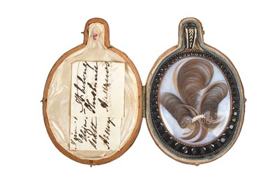 Lot 2107 - A George IV Gold and Enamel Mourning Pendant
