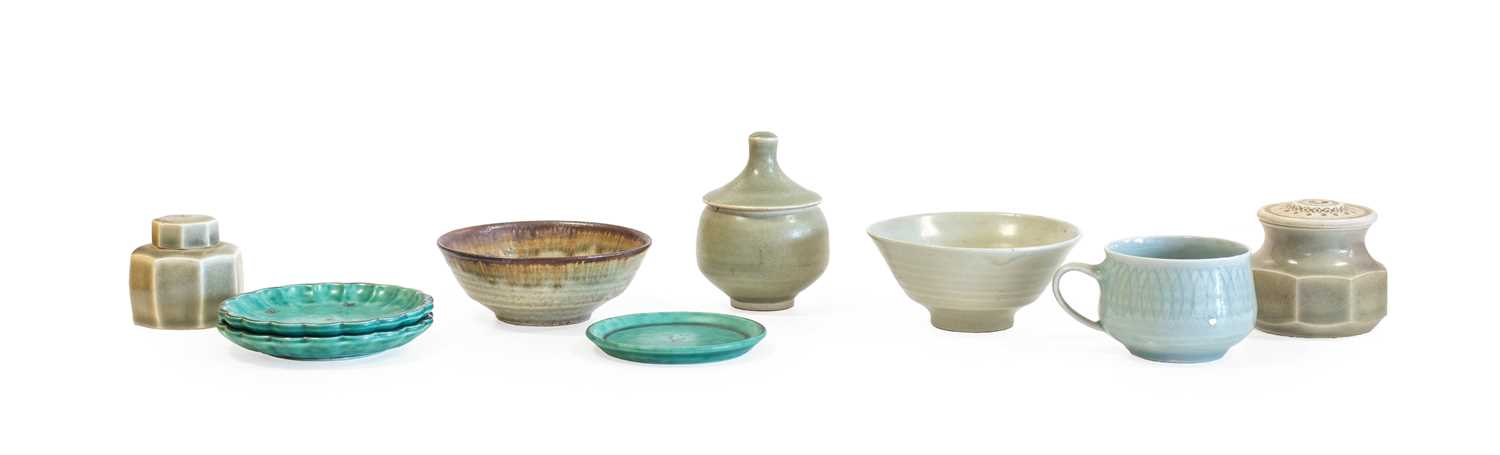 Lot 547 - Jeremy Leach (b.1941): at Lowerdown Pottery: A...