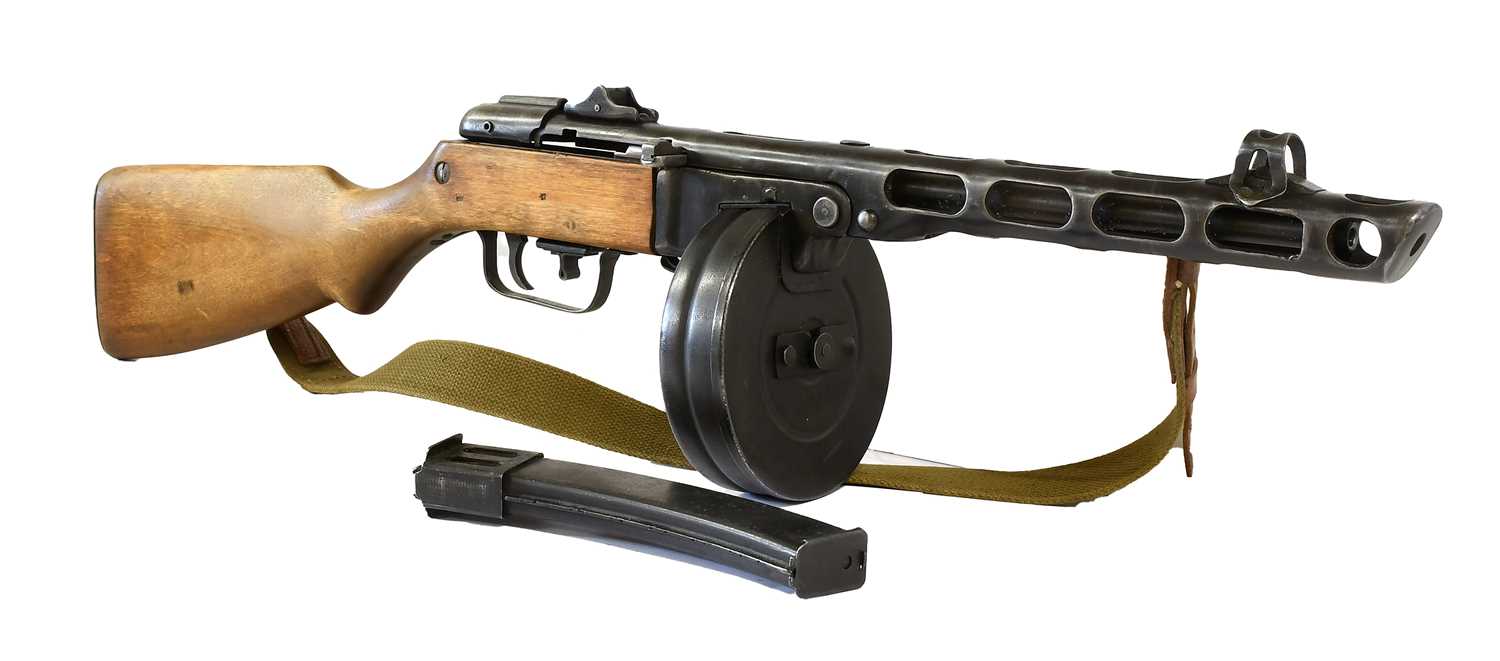 Lot 420 - A Deactivated Second World War Russian PPSh 41...
