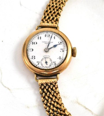 Lot 52 - A 9ct gold lady's Zenith watch