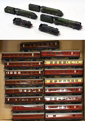 Lot 3151 - Hornby Dublo 3-Rail Locomotives