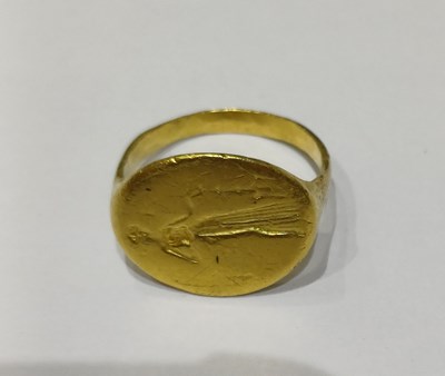 Lot 2001 - A Greek Ring