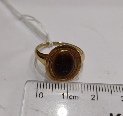 Lot 2011 - A Roman Ring