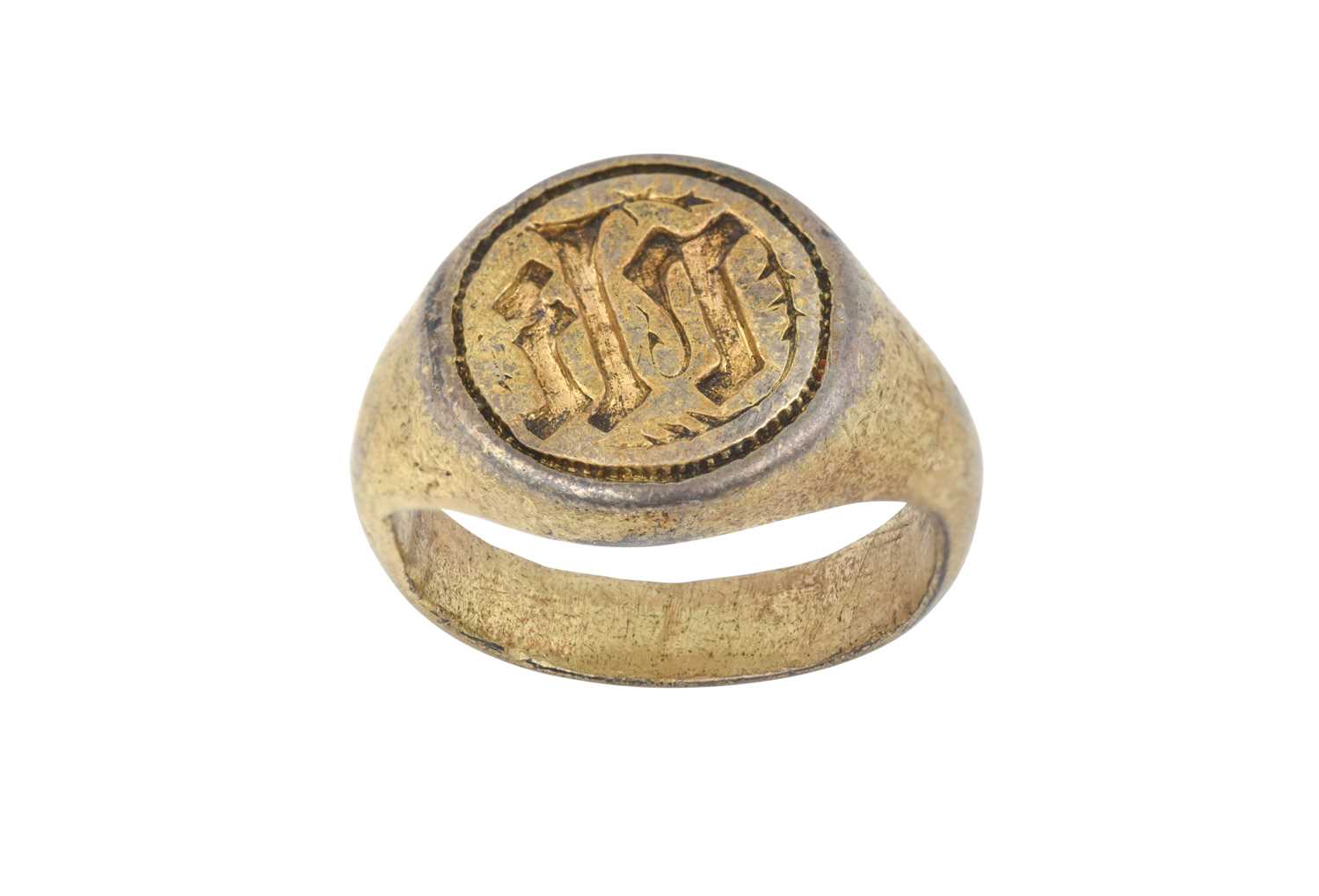 Lot 2026 - A Medieval Signet Ring