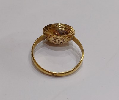 Lot 2028 - An Intaglio and Enamel Ring
