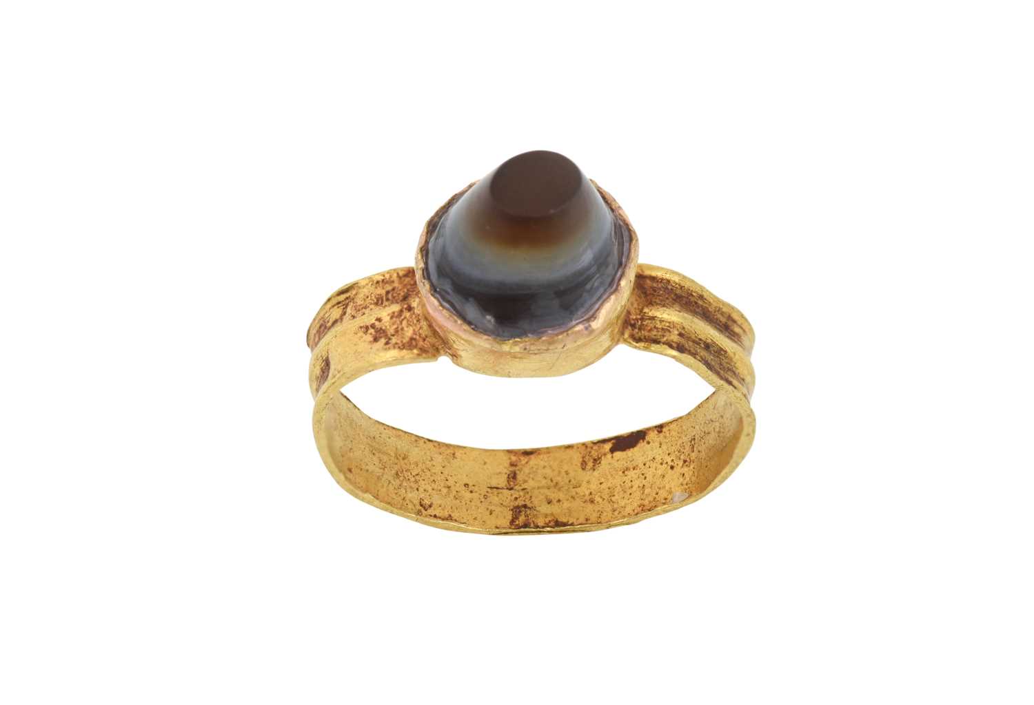 Lot 2003 - An Egyptian Agate Child's Ring