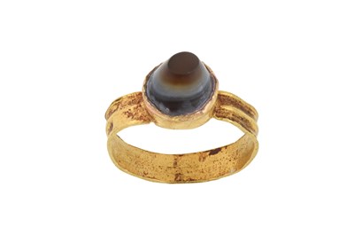 Lot 2003 - An Egyptian Agate Child's Ring