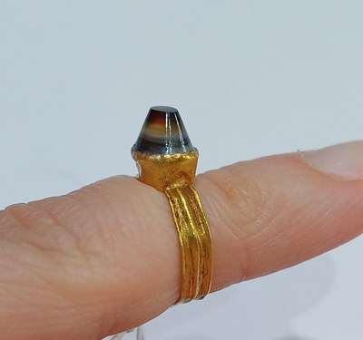 Lot 2003 - An Egyptian Agate Child's Ring