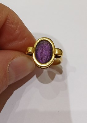 Lot 2012 - An Amethyst Intaglio Ring