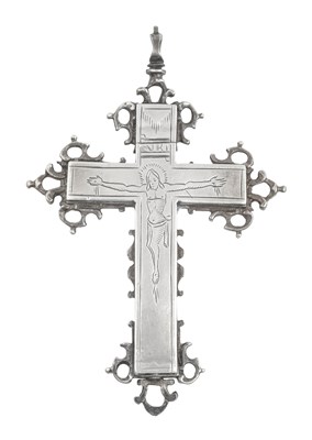 Lot 2079 - A Silver Reliquary Crucifix Pendant