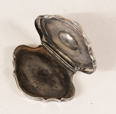 Lot 2096 - A Continental Silver Snuff-Box