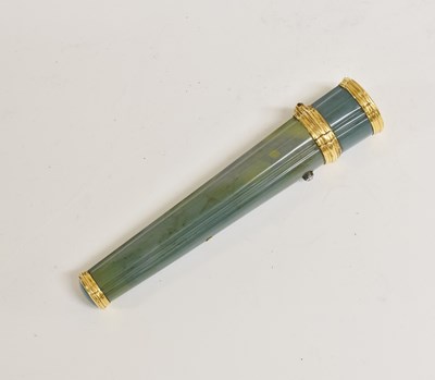 Lot 2017 - A German Gold-Mounted Green Hardstone Etui
