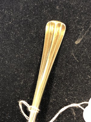 Lot 2071 - A German Silver-Gilt Salt-Spoon