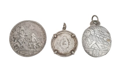 Lot 2100 - A Pinchbeck Medal Commemorating Admiral Edward Vernon's Capture of Porto Bello