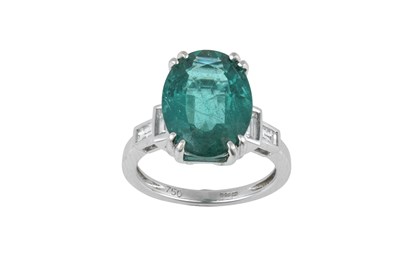 Lot 2315 - An 18 Carat Gold Emerald and Diamond Ring the...