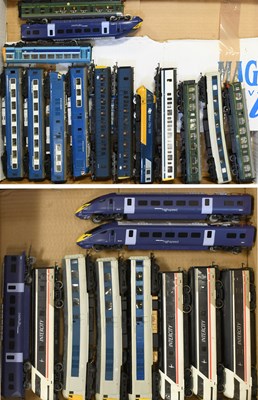 Lot 3275 - Various Manufacturers OO Gauge A Collection Of Assorted Multiply Unit And Power Cars