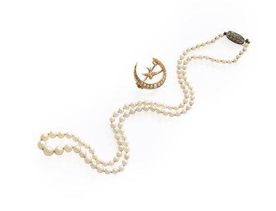 Lot 297 - A 9 Carat Gold Split Pearl Brooch, the...