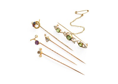 Lot 249 - A Green Tourmaline and Diamond Brooch, of...