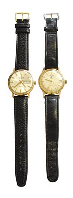 Lot 227 - A 9CT Automatic Day/Date Centre Seconds...