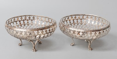Lot 29 - A Pair of George V Silver Bowls, by Edward...