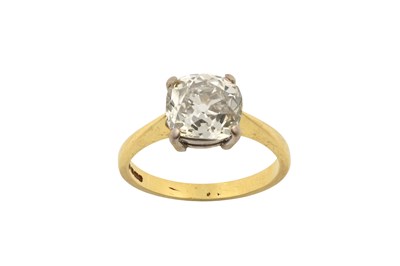 Lot 2267 - An 18 Carat Gold Diamond Solitaire Ring the...